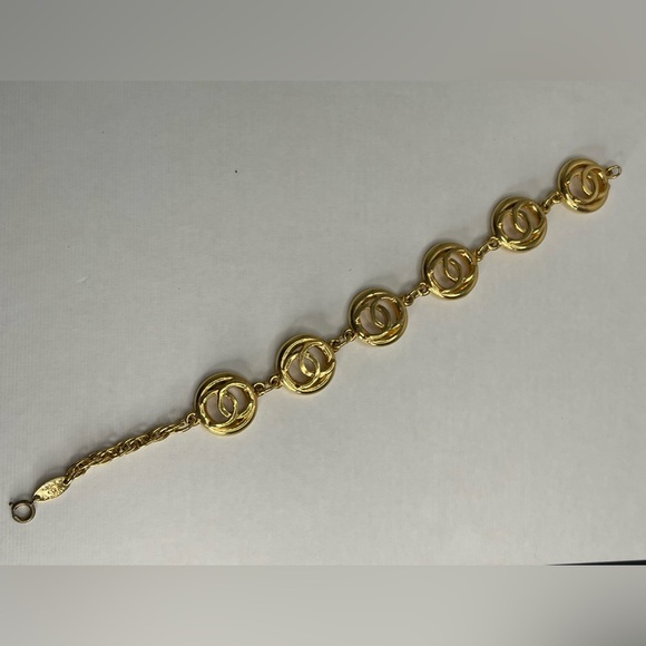 CHANEL CC Logo Gold Tone Bracelet - Picture 9 of 11